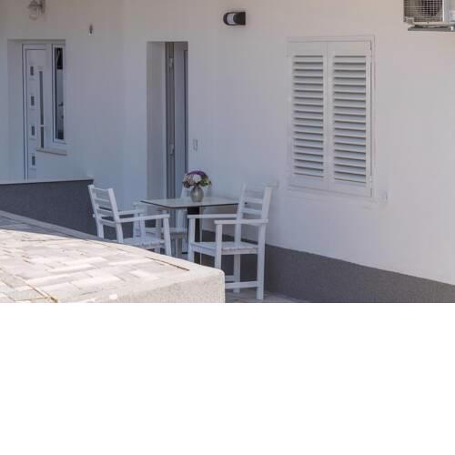 Apartman Leona