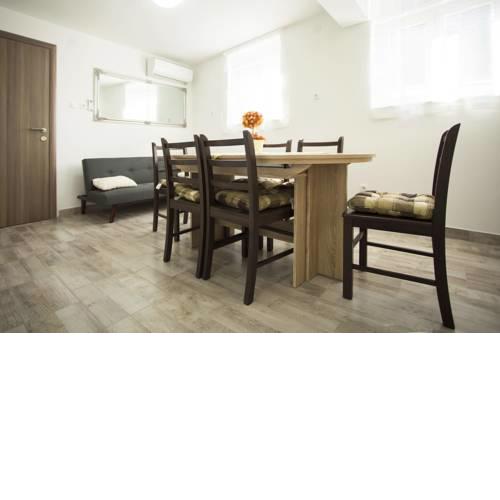 Apartman Leona