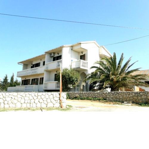 Apartman Lovren Povljana