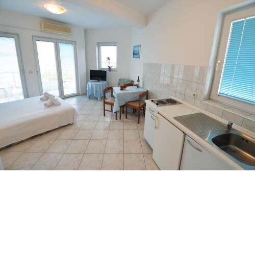 Apartman Mana, Murter