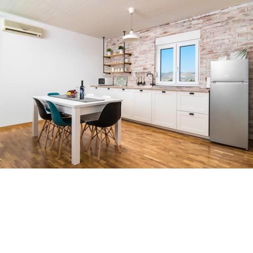 Apartman Regius White
