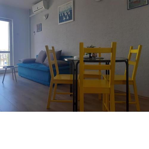 APARTMAN TIN