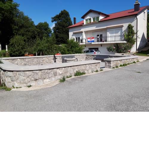 Apartman u šumi