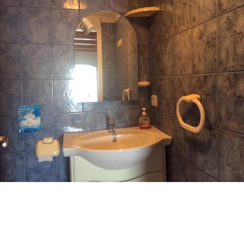 Apartman Ustrine