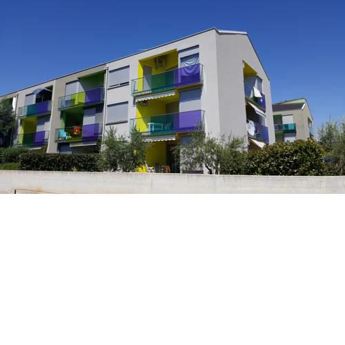 Apartmani "AZUR"