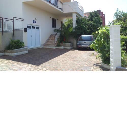 Apartmani MARINA