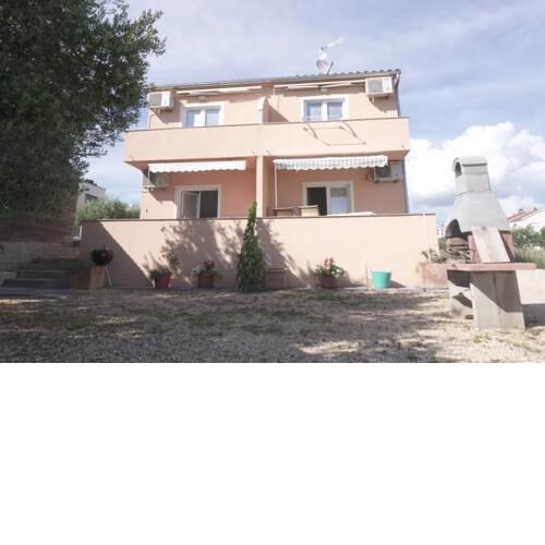 Apartmani Beach