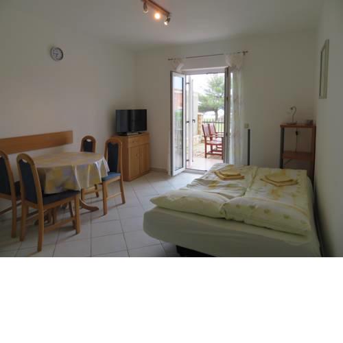 Apartmani Brkić - seaview apartments 100m to sand beach