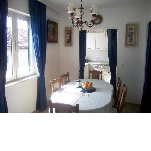 Apartmani Brkljača 1 - Jadranka