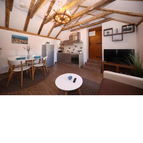 Apartmani Dvor Betina