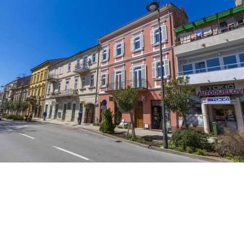 Apartmani Iris i Ana