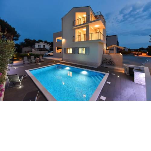 Apartmani Iva