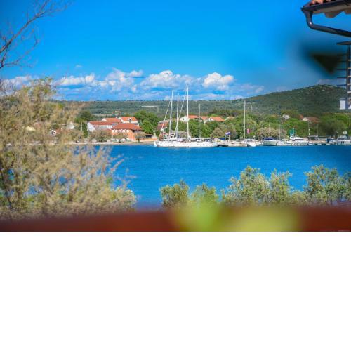 Apartmani Kameno Sidro