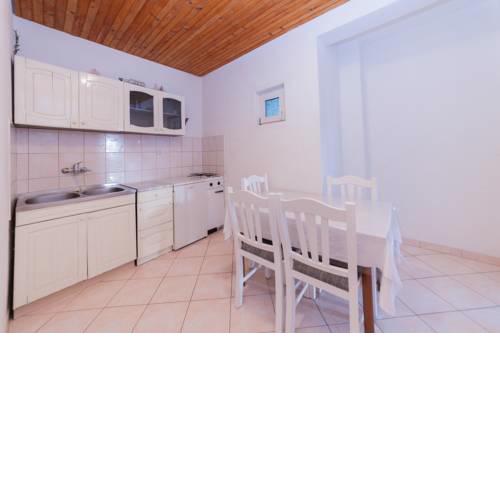 Apartmani Lena