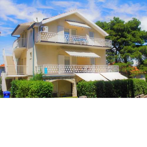 Apartmani Lucia Biograd