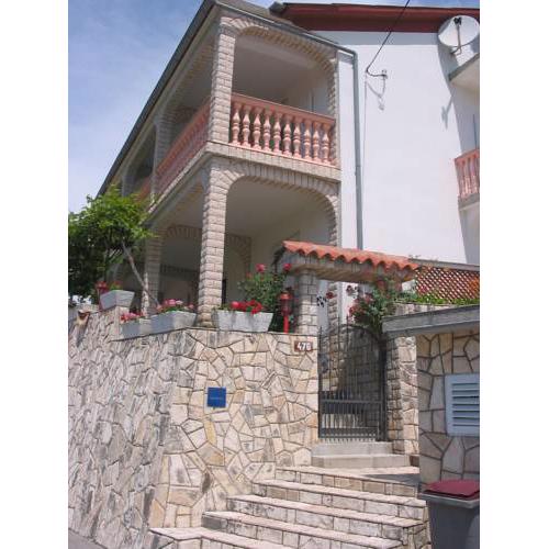 Apartmani Manuela Lopar