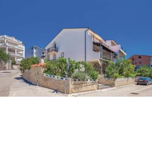 Apartmani Marina