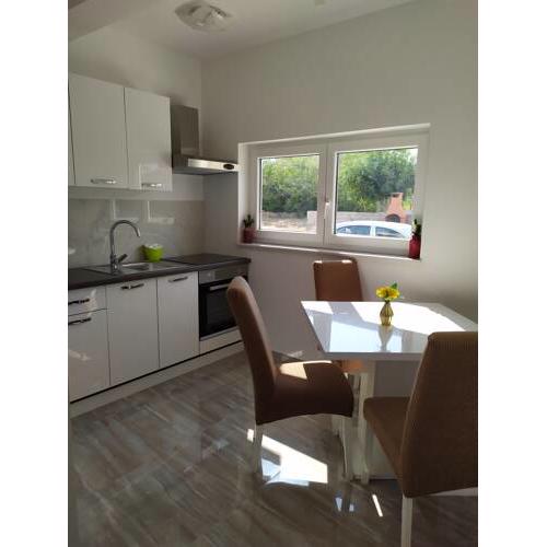 Apartmani Mira