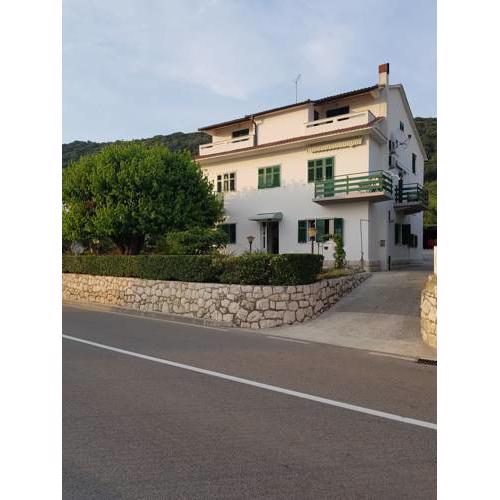 Apartmani Mira