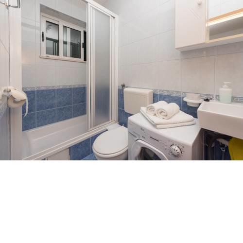 Apartmani Mona
