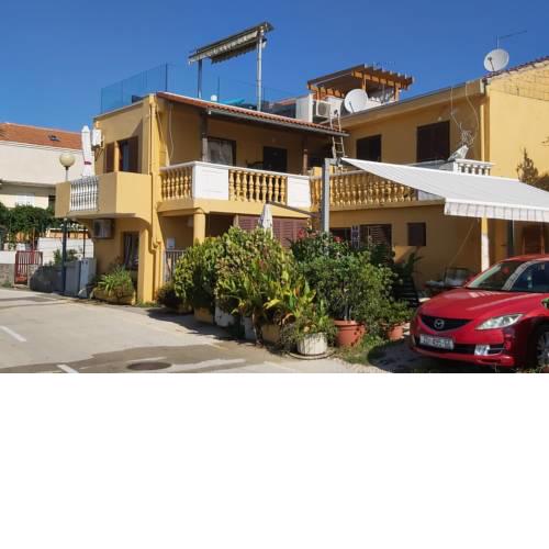 Apartmani More