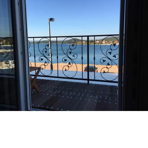 Apartmani Nikolina Seaview