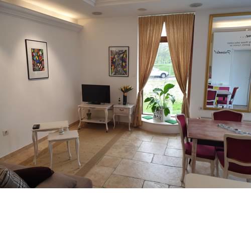 Apartmani N.May's