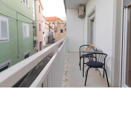 Apartmani Pčelica Maja
