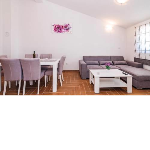 Apartmani Pocrnić