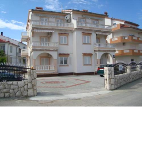 APARTMANI RUZARIJA