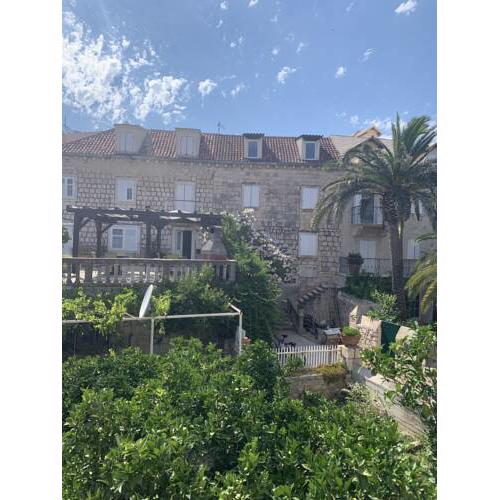 Apartmani Stones Sutivan II