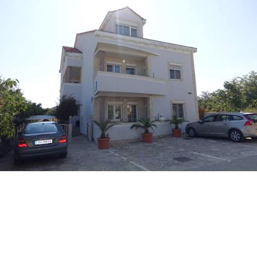 Apartmani "Venera"