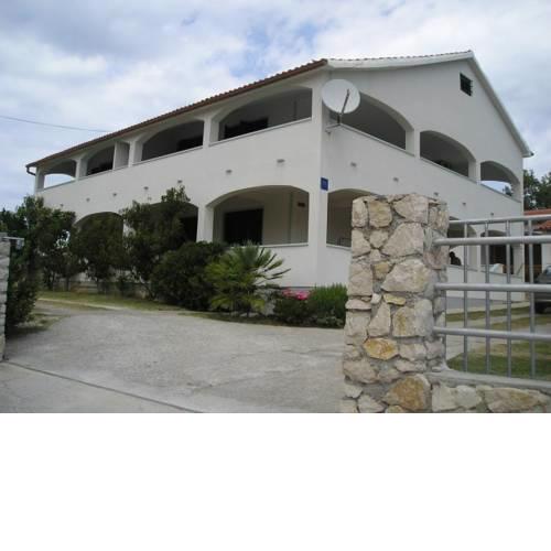 APARTMANI VIBOVEC 305