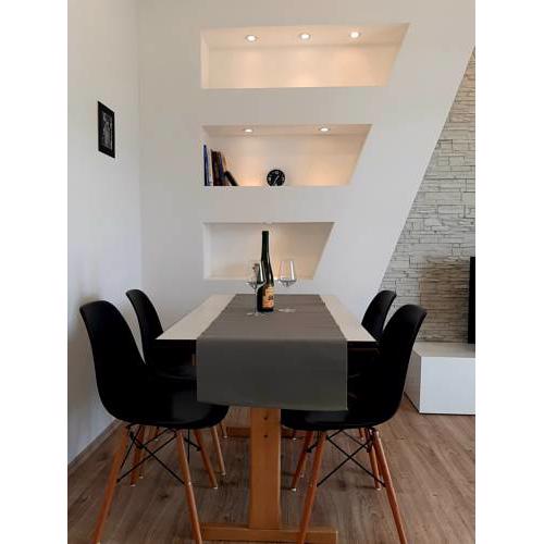 Apartments and rooms Viskic
