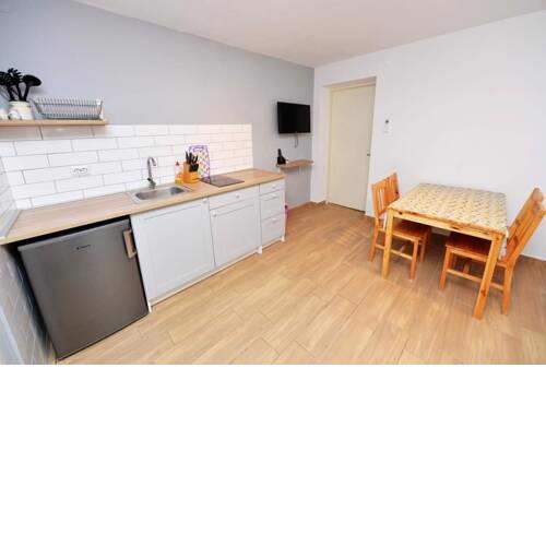 Apartmans Nensi, Novalja