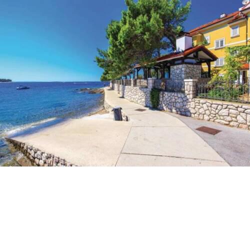 Apartment 10 in Villa Petrac