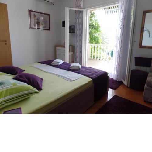 Apartment 4M