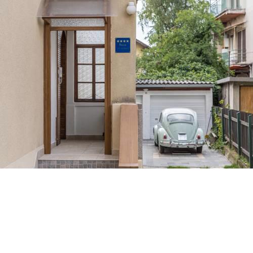 Apartment 7