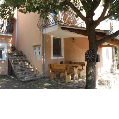 Apartment Akaju