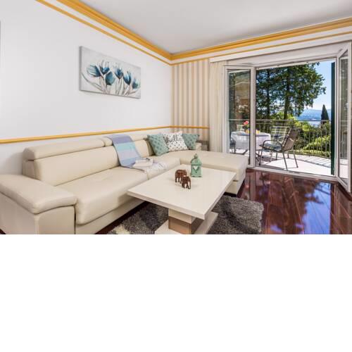 Apartment All for you - with a swimming pool