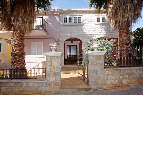 Apartment Ambroz