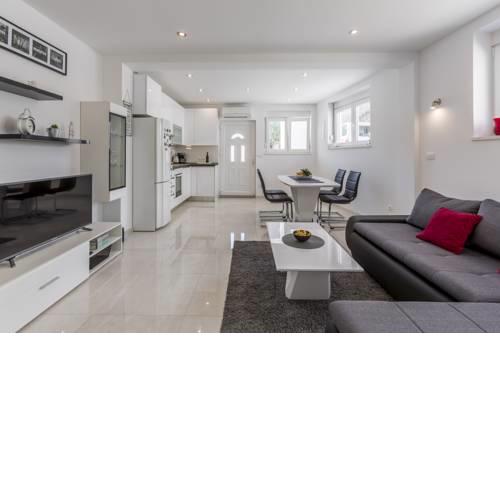 Apartments Amore