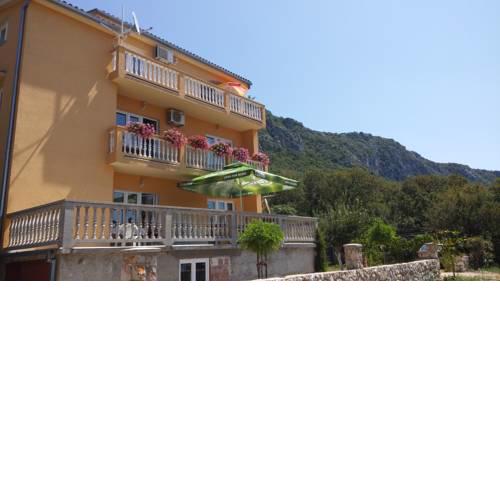 Apartment Ana