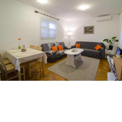 Apartment Ana