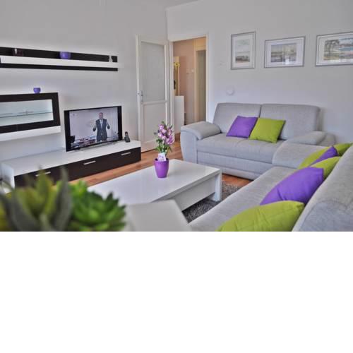 Apartment Ana