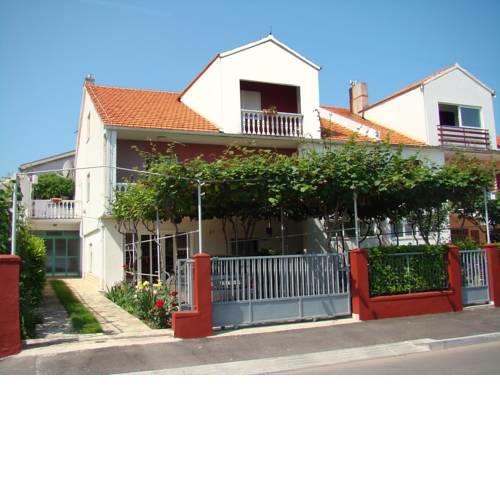 Apartment AnÄiÄ‡.4