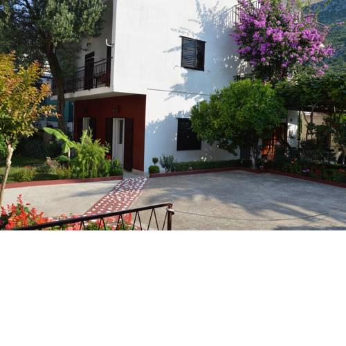 Apartment And Rooms Danica