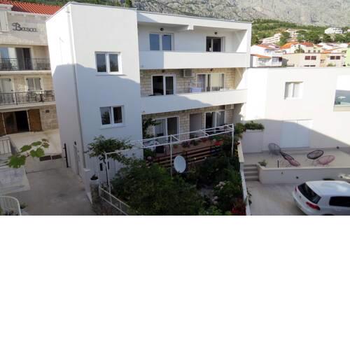APARTMENT and ROOMS N&M