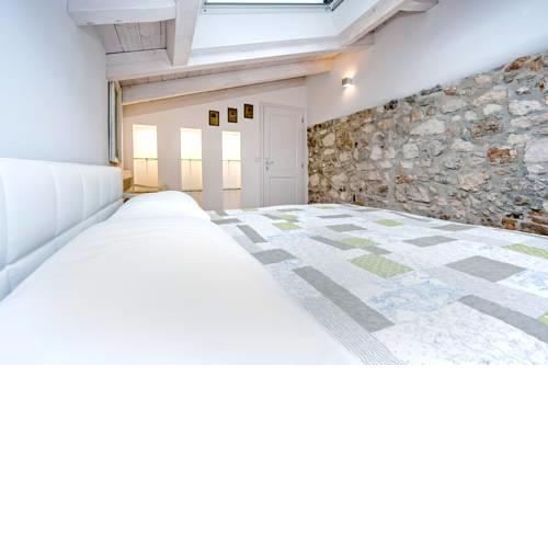 Apartment and Studio CA’ 3 VIE