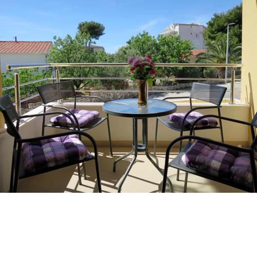Apartment Andjelka (TGR147)